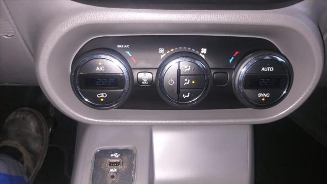 FIAT TORO 1.8 16V EVO FLEX FREEDOM AUTOMÁTICO - Foto 6