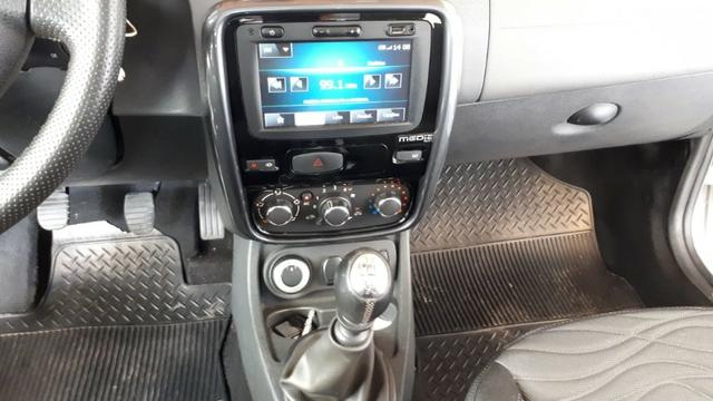 Duster dynamique 15/15 2.0 4x4 r$ 45.600,00 - Foto 6