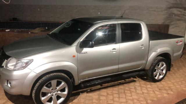 Hilux diesel 4x4 cabine dupla motor 2.5 manual ano 2012