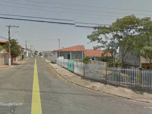 G) JB13597 - Casa e terreno com 300m² na cidade de Alfenas em LEILÃO - Foto 3