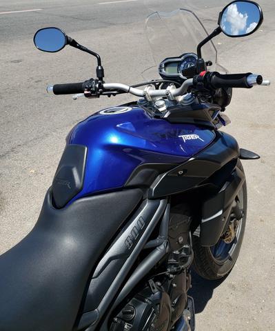 Triumph 800 - Foto 6