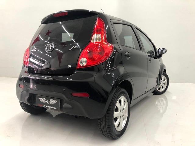 Jac J2 hatch preto 2014 1.4 16V 5p Mec completo - Foto 11