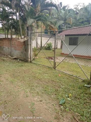 Terreno com casa em Morretes
