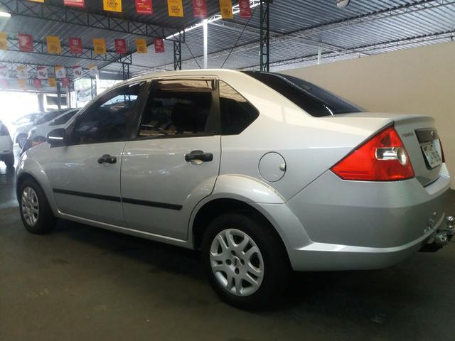 Fiesta sedan 1.6 completo! - Foto 2