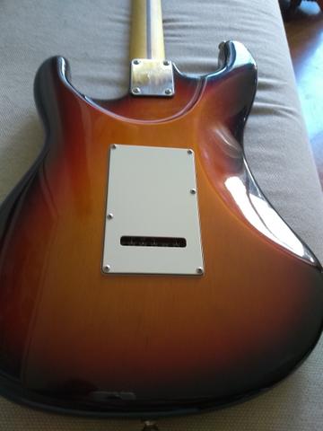 Guitarra Tagima 635 Brasil sunburst blindada - Foto 5