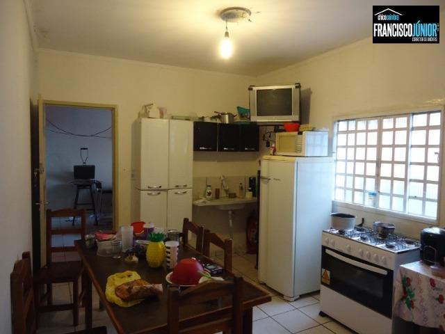 Casa no Setor Coimbra, 3 quartos (1 suíte), ótima localização, encostado no Hiper Moreira - Foto 10