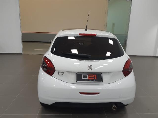 Peugeot 208 allure automatico