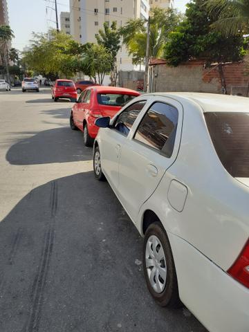Etios Sedan X Modelo 2015 - Foto 3
