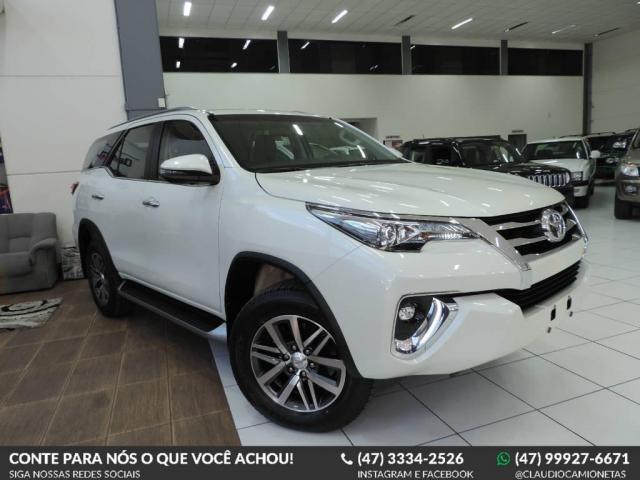 Toyota Hilux SW4 2.8 SRX 4X4 AUT.