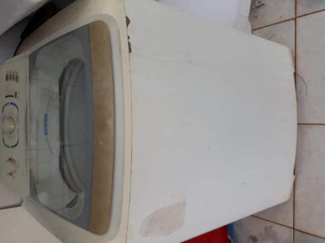 Vende- se máquina de lavar com defeito