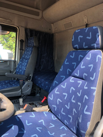 Iveco 330 - Foto 5
