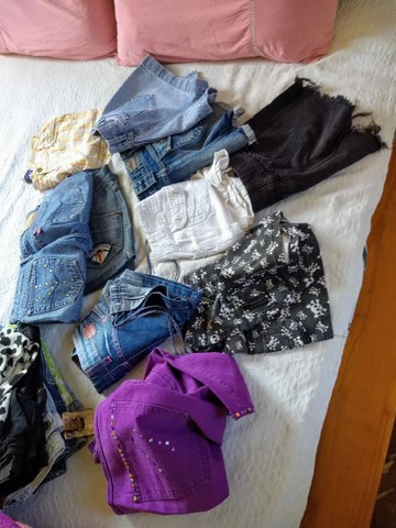 Shorts, blusas, macacões, vestidos