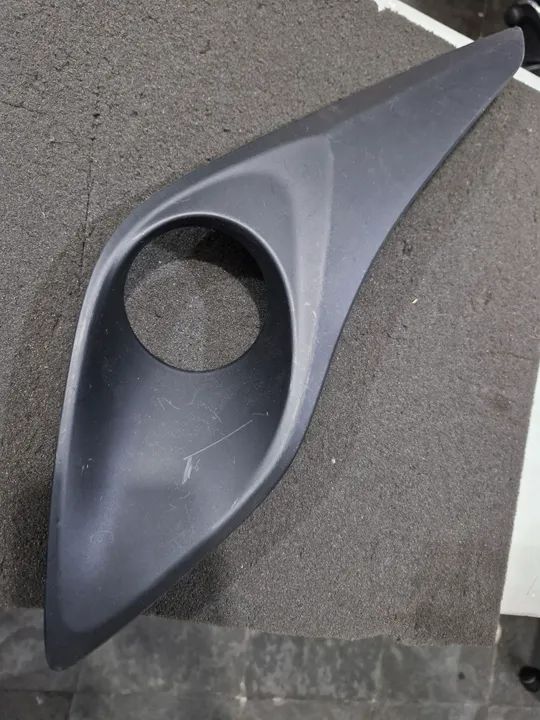 Par Moldura preta do farol de milha Toyota Yaris 2018 a 2022 Original