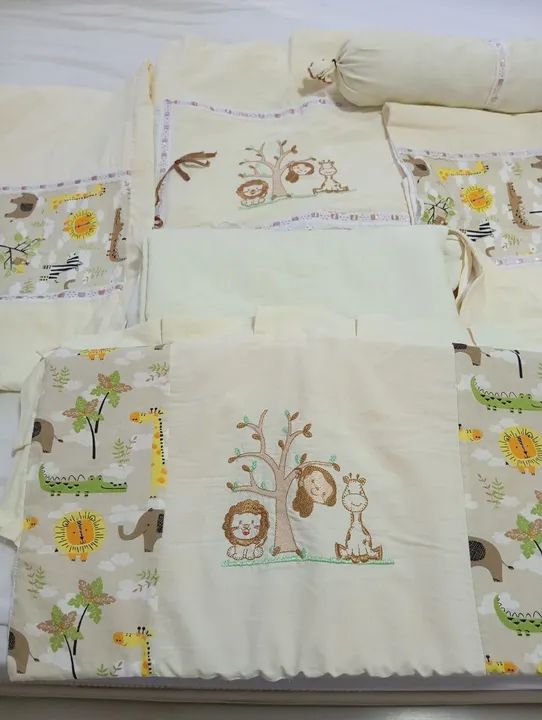 Enxoval de Bebê Safari - seminovo