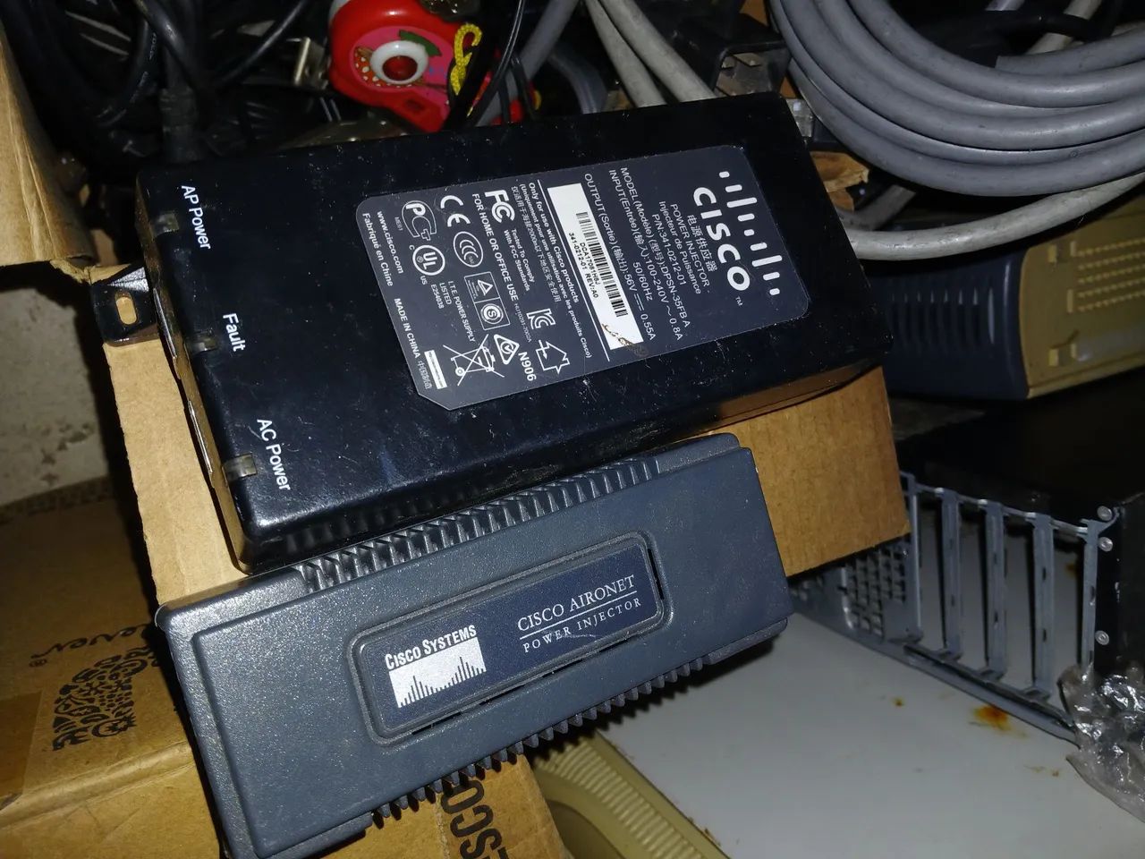 Lote com 4 power injector da cisco POE  - Foto 4