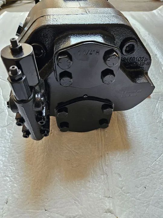 John deere bomba hidraulica nova original F072669  - Foto 4