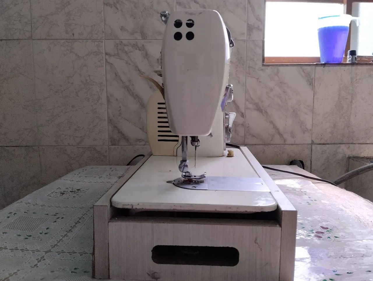 Máquina de Costura Elgin Super Zig Zag  - Foto 2