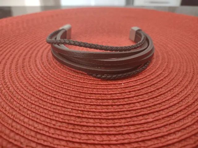 Kit Pulseiras Em Couro Preta e Marrom (19 cm) com fecho magnético em Promoção  - Foto 5