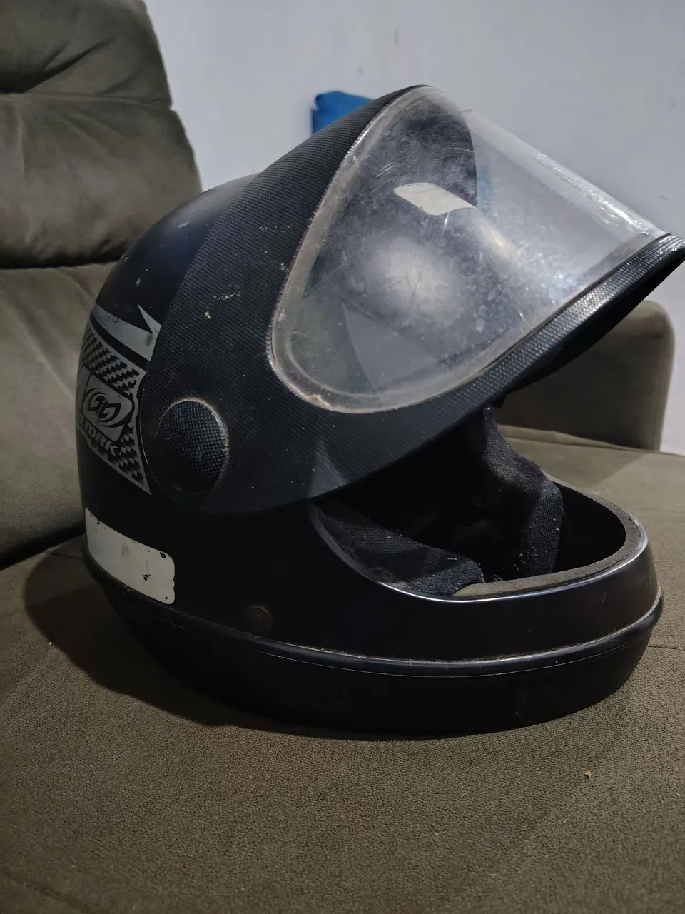 Capacete de Moto Preto com Viseira