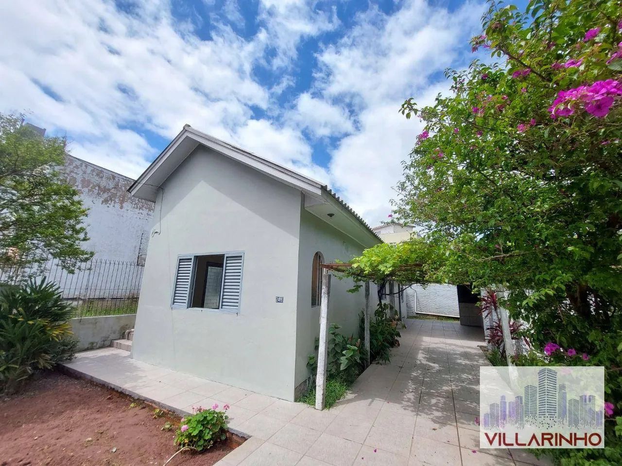 Casa com 2 dormitórios para alugar, 90 m² por R$ 2.424,01/mês - Cavalhada - Porto Alegre/R