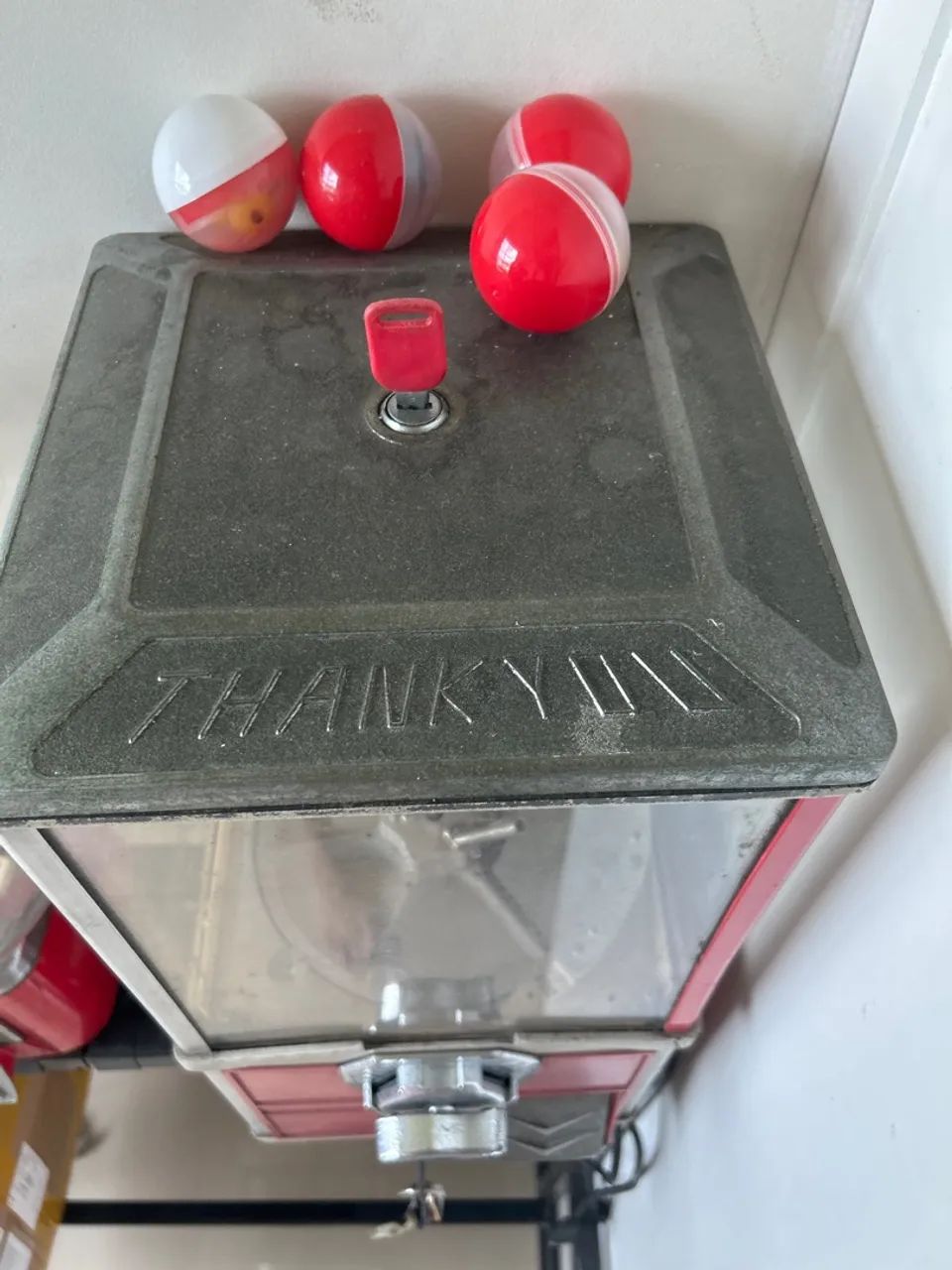 Máquina de Venda de Brinquedos Vintage - Foto 3