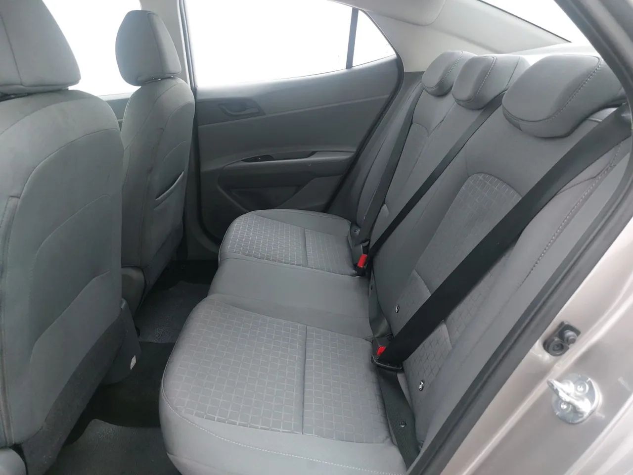 Hyundai HB20S Comfort Plus 1.0 TB Flex 12V Aut, foto 17 de 18