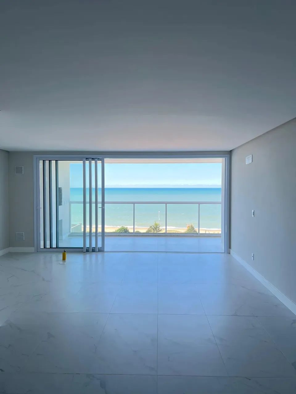 Apartamento à Beira-Mar! 3 Suítes | Vista Mar | Balneário Piçarras