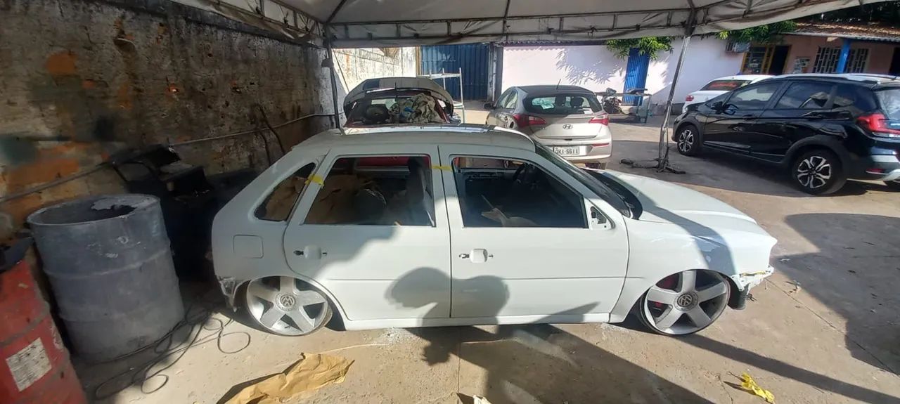 Gol G3 200 1.8 AP restaurado som automotivo suspensao a ar