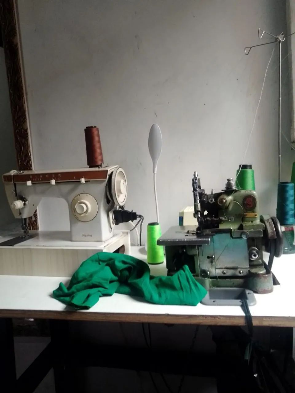 Máquina de Costura Singer e Overlock