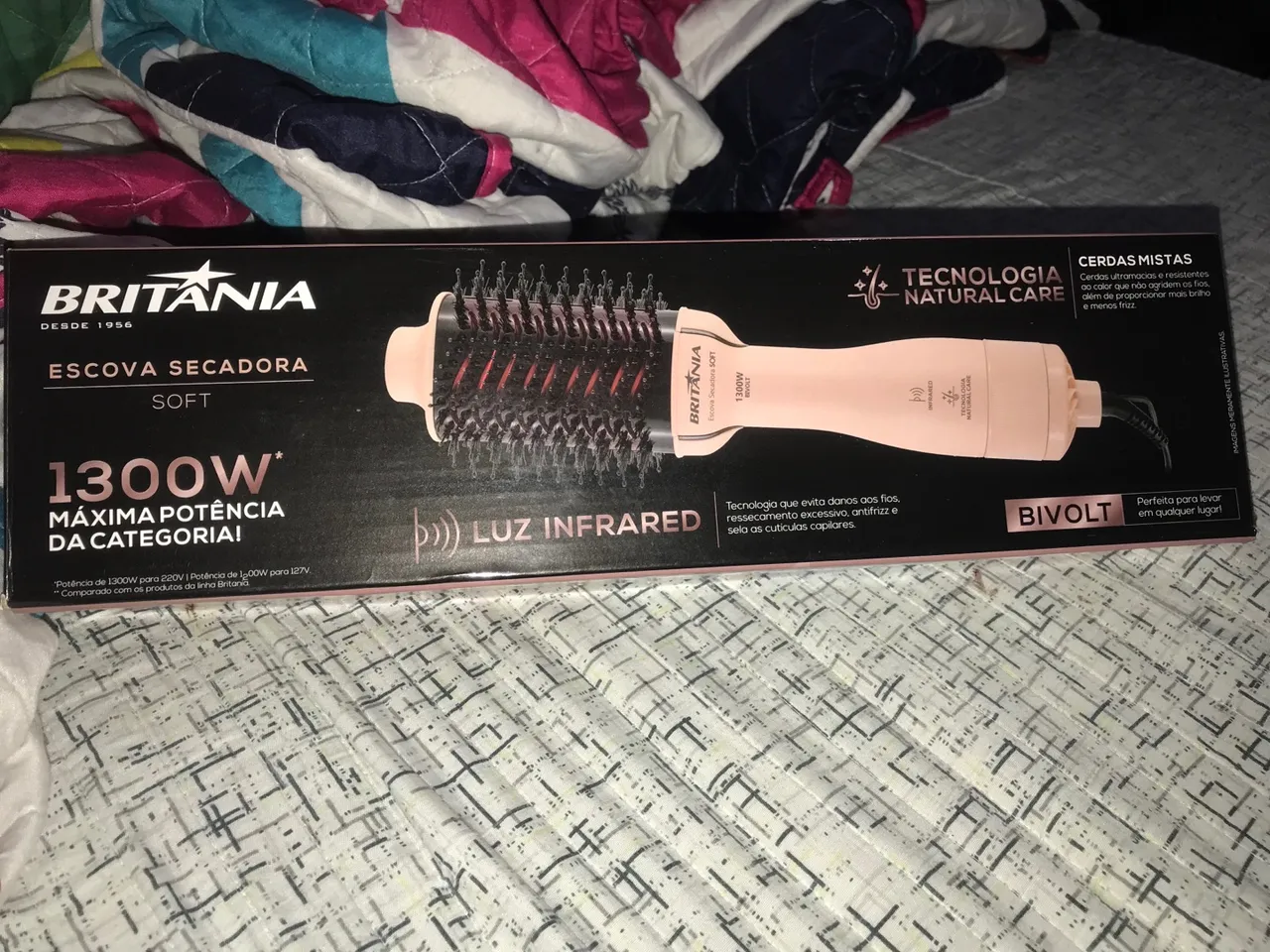 Escova Secadora Britânia Soft 1300W - Cerdas Mistas e Luz Infravermelha