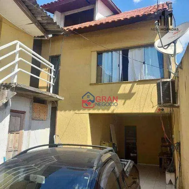 Sobrado à venda no Umbará