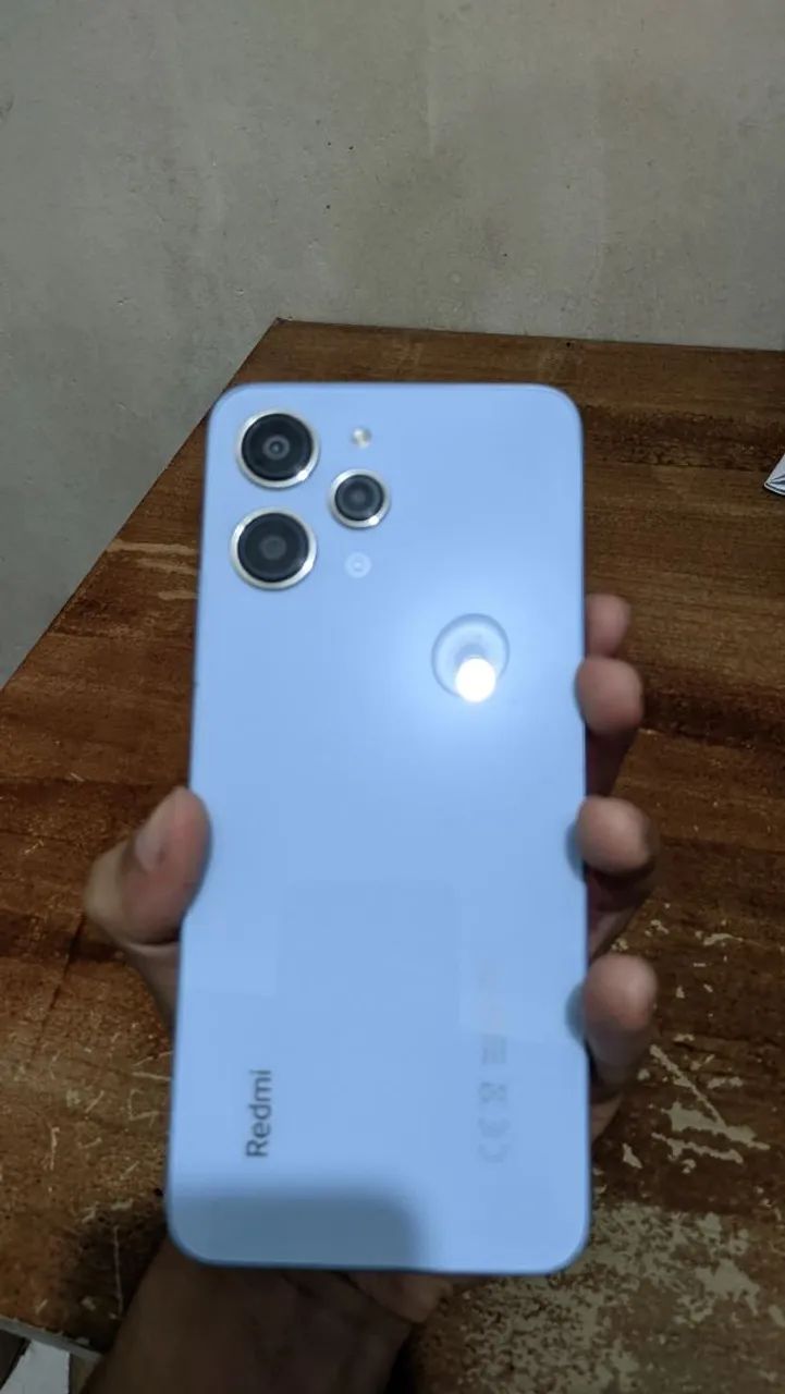 Redmi 12 128 GB / 4 GB - Azul Sky Blue - Usado em ótimo