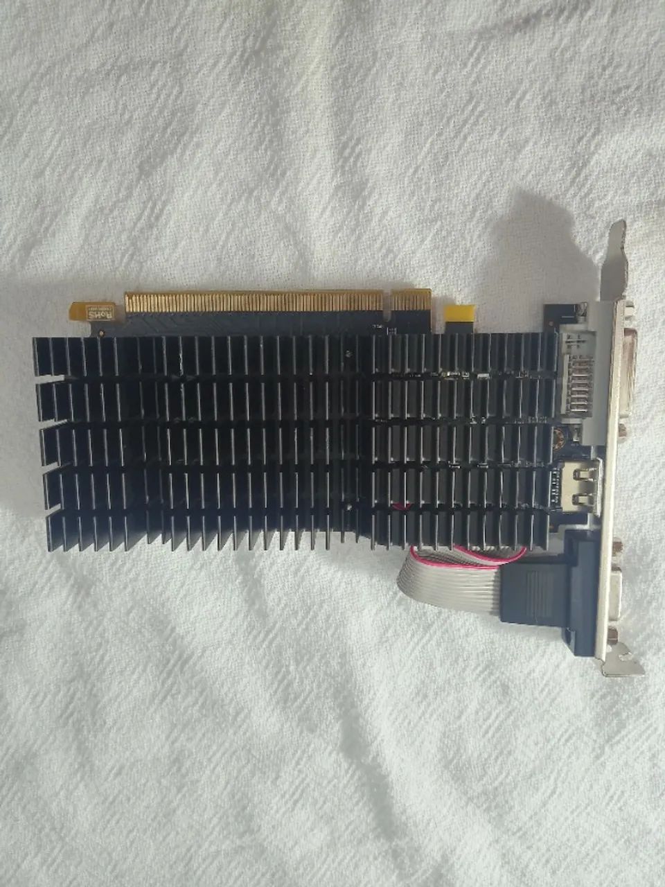 AMD Radeon R5 220 AFR5220-2048D3L9-V2 USADA - Foto 6