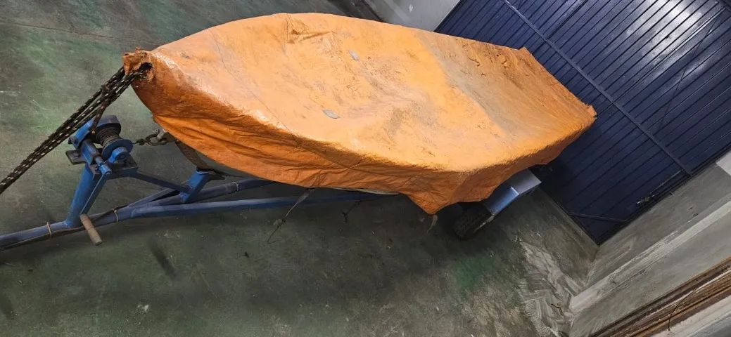 Barco Aluminio com Carreta e Motor de Popa - Foto 5