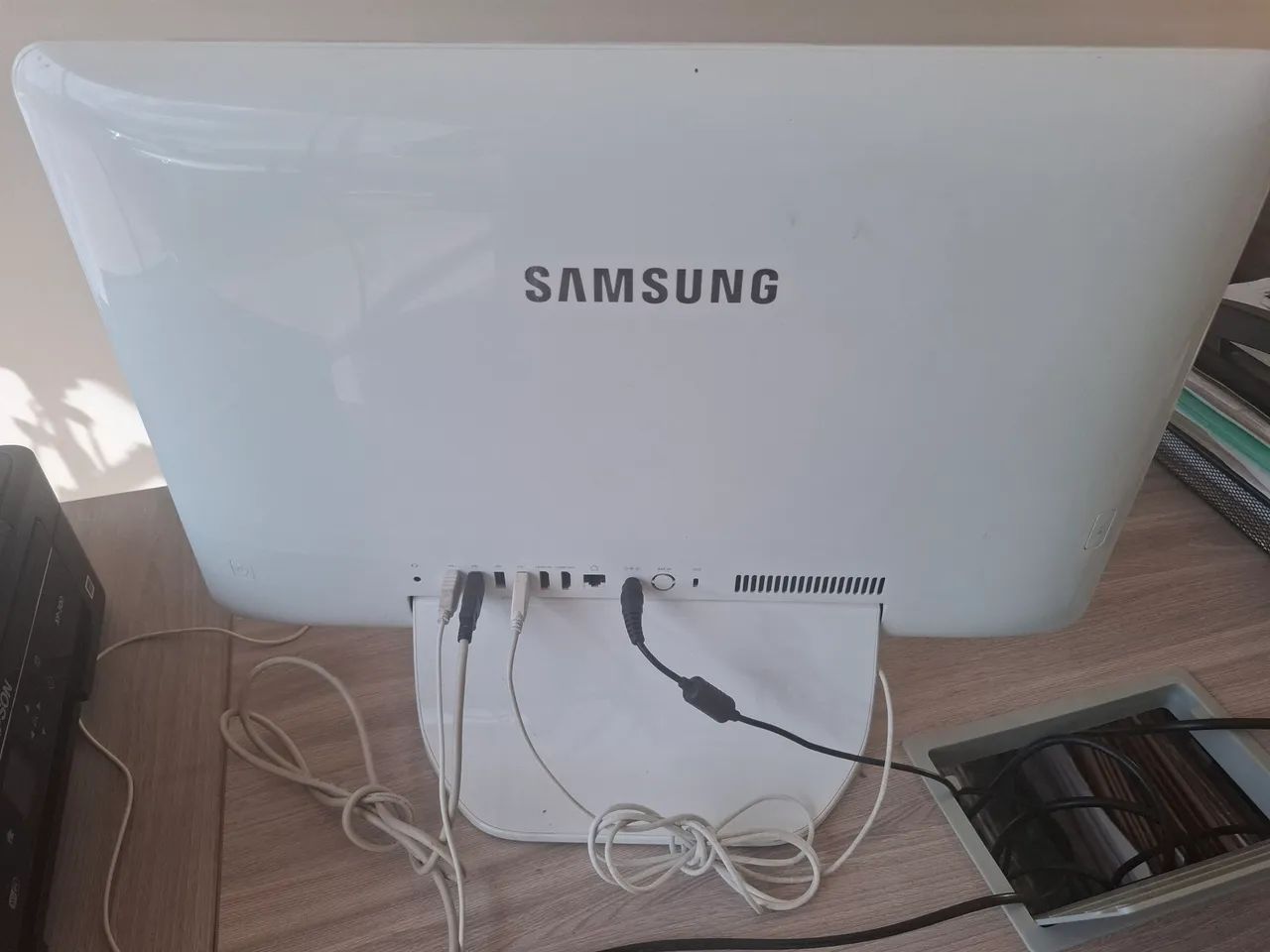 PC All in One Samsung Intel Celeron 3865U Dual Core 7 Geração  1.8 GHz - Foto 3