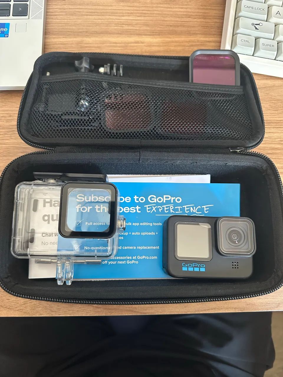 Go Pro Hero 11 - Com acessório 