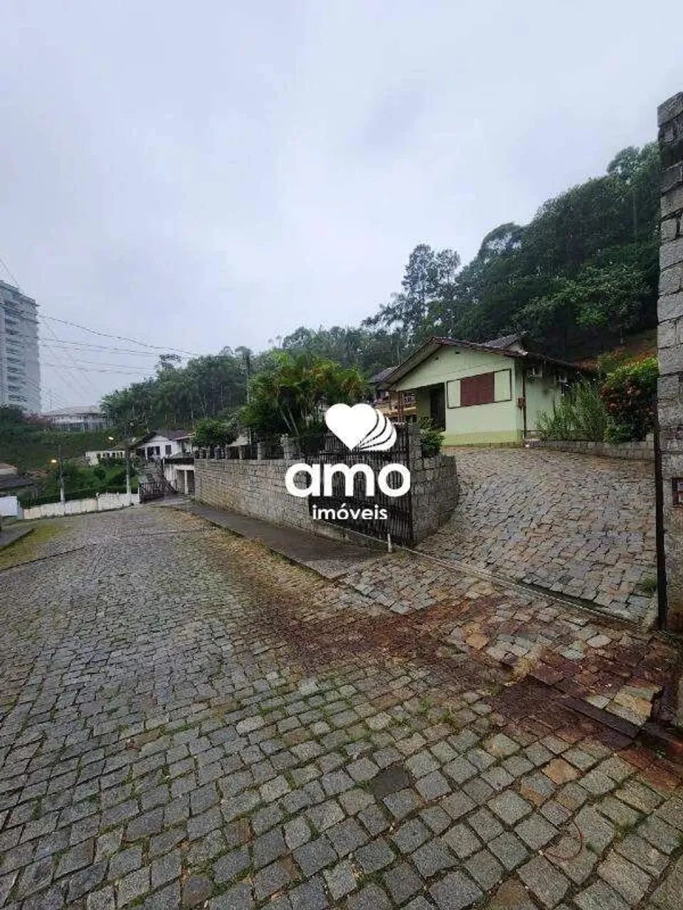 Imóvel para permuta com área construída no Bairro Santa Rita, em Brusque