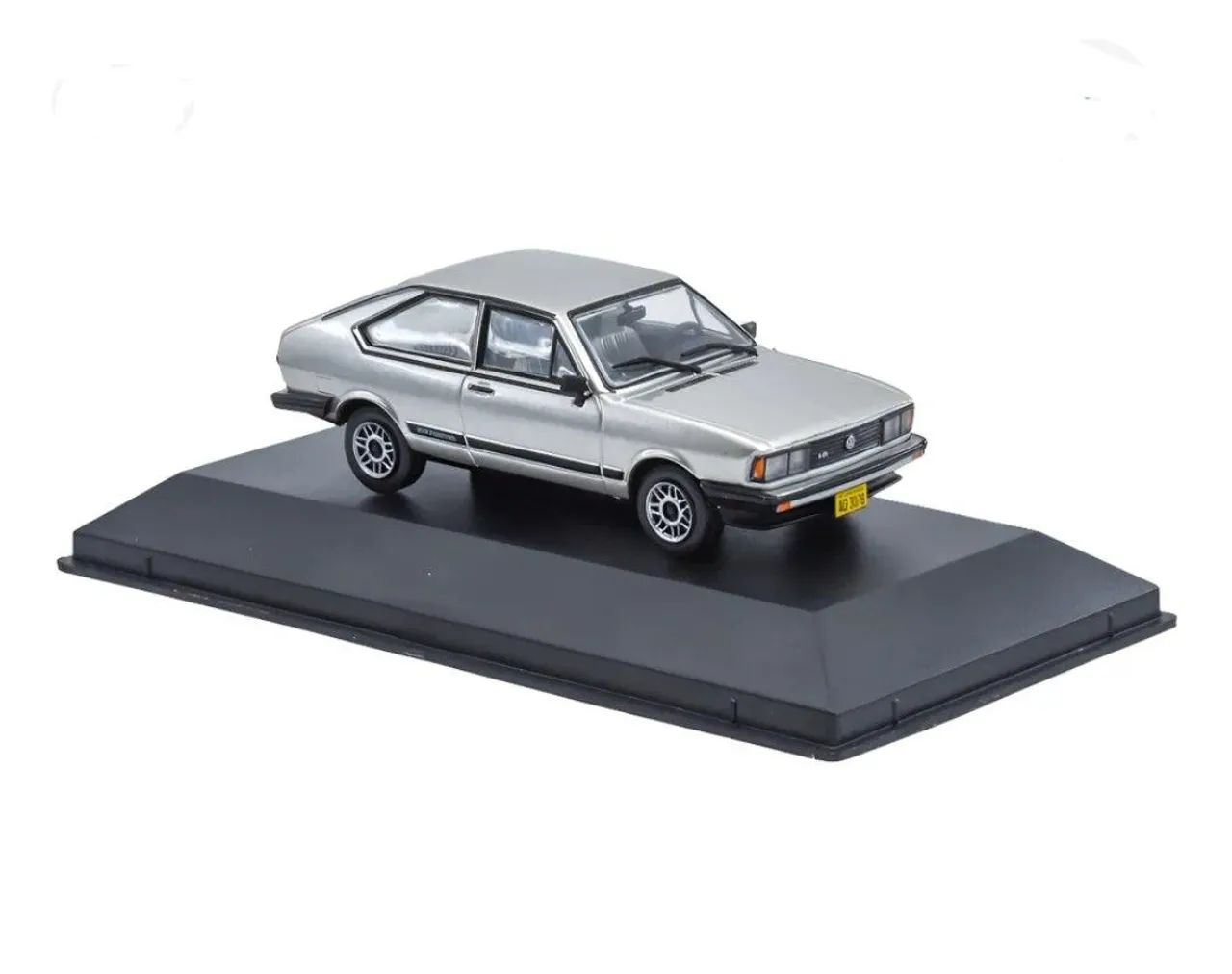 Miniatura Volkswagen Passat GTS Pointer 1984 - Escala 1/43 - Foto 2