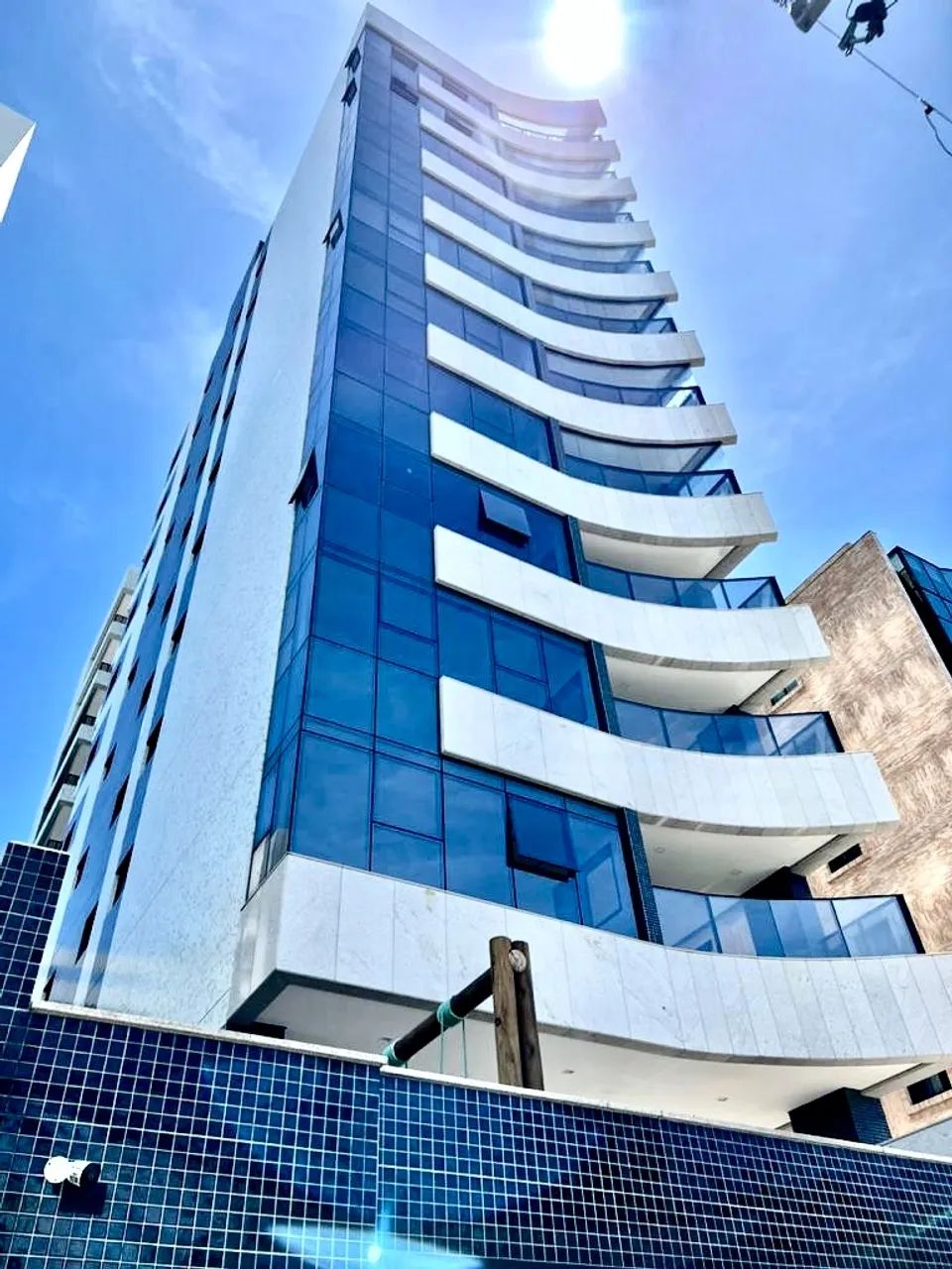 Apartamento com piscina na varanda a beira-mar em frente as famosas piscinas naturais de p - Foto 3