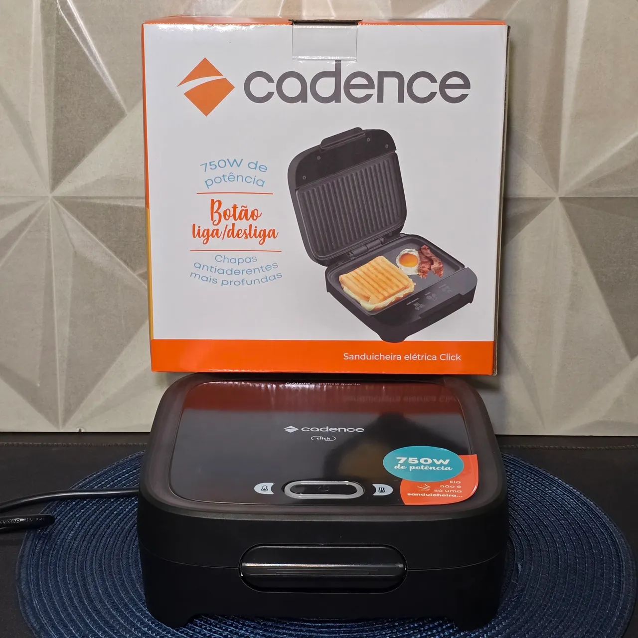 Sanduicheira e Grill Moderna Cadence 127V - Foto 2