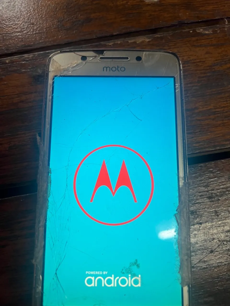 Motorola E5