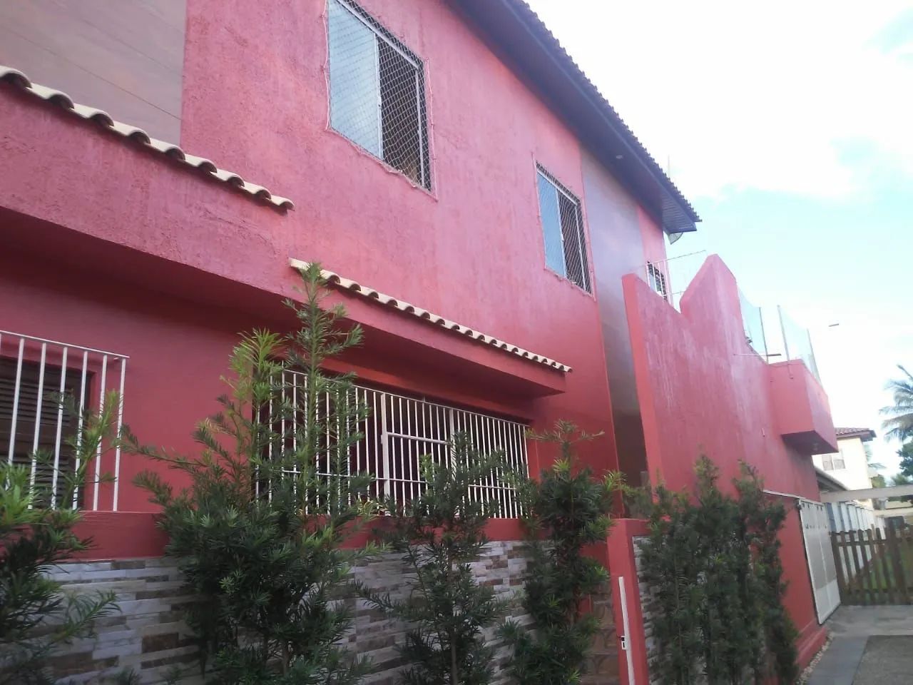 Casa Duplex à Venda Pq. São José 