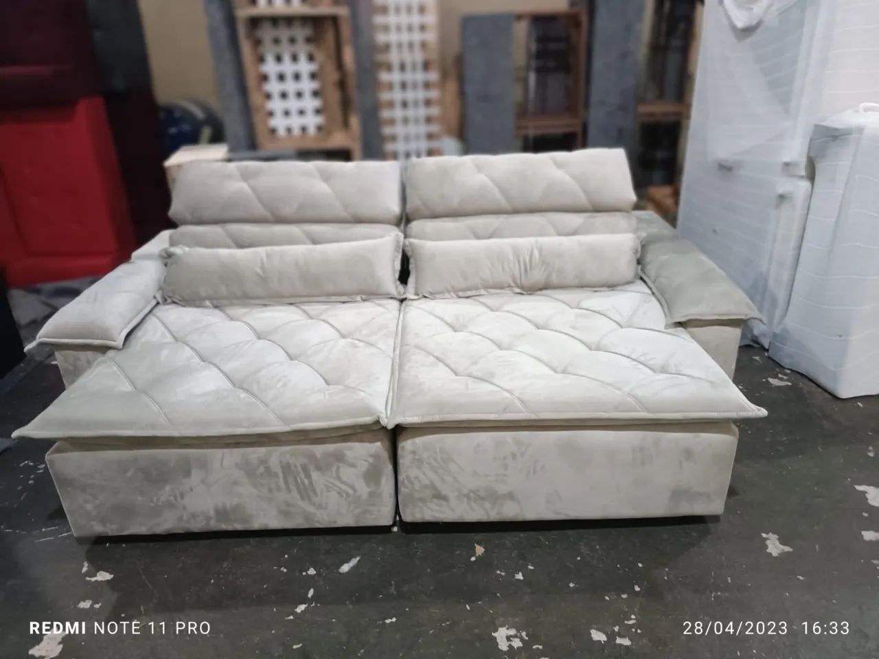 Sofá 3 lugares entrega grátis 