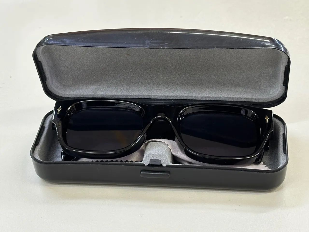 Óculos de Sol Preto Novo - Foto 2