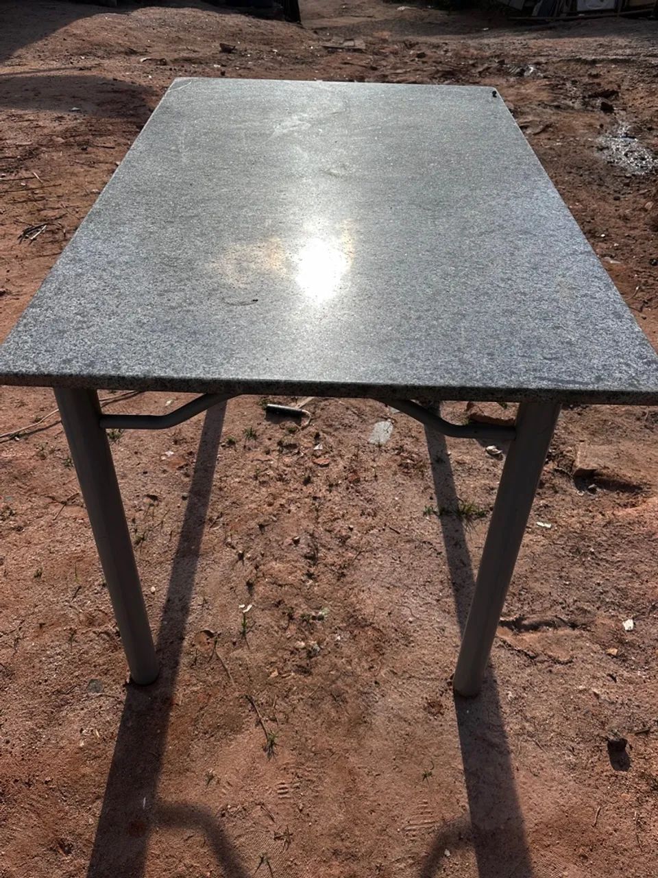 Mesa de granito com 4 cadeiras  - Foto 3