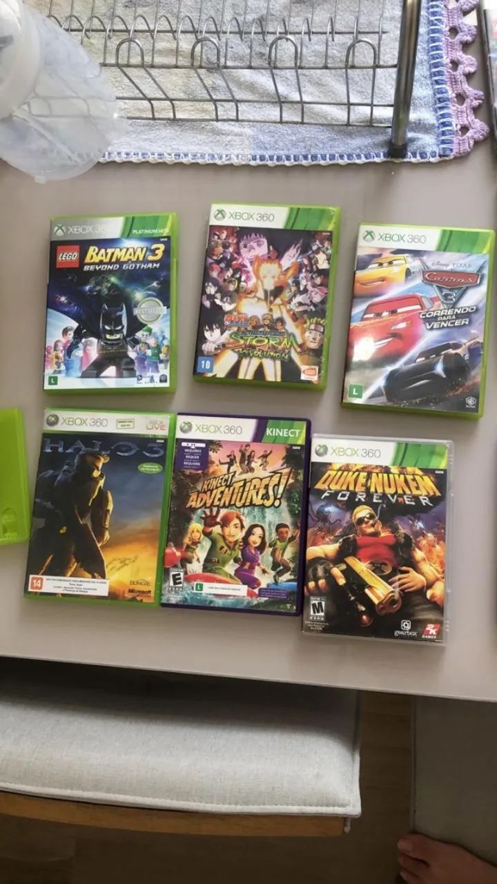 Xbox 360 com 4 manetes, Kinect e 14jogos em DVD e outros na mídia digital - Foto 4