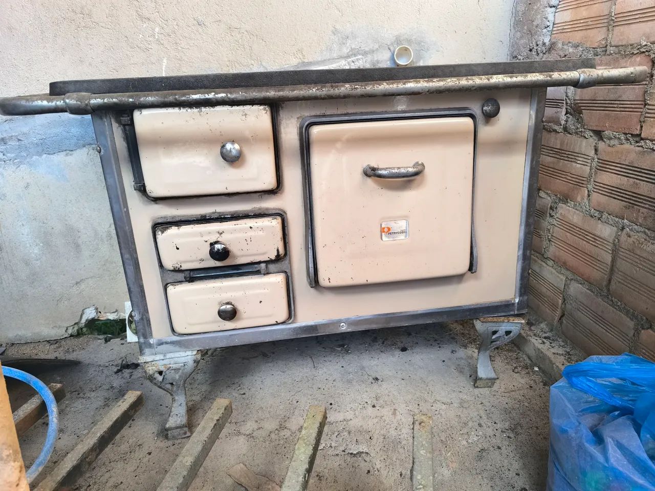 Fogão a Lenha Antigo