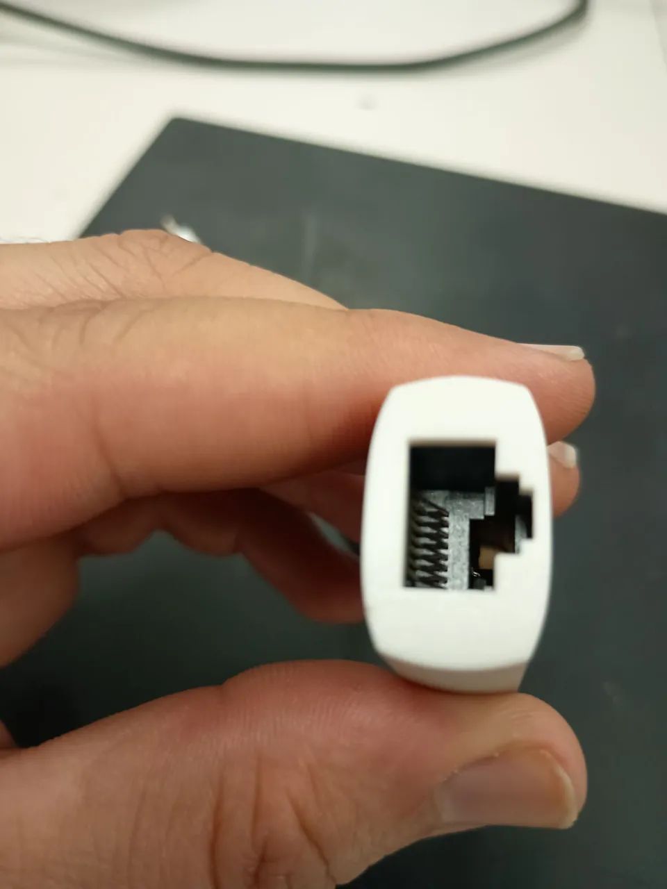 Adaptador Satechi USB-C Para Ethernet Gigabit - Foto 2