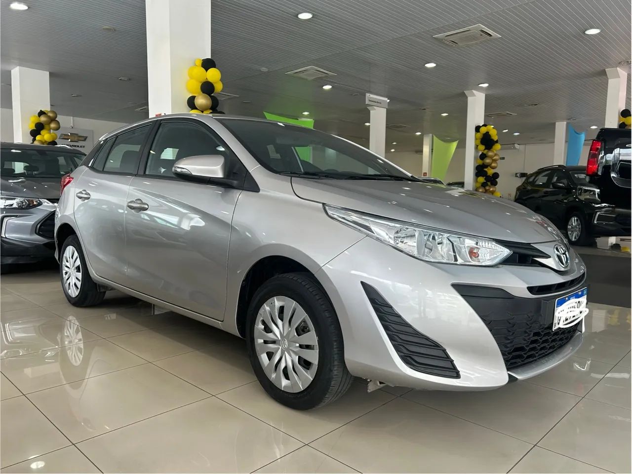 YARIS XL LIVE 1.3 FLEX 16v 5P MEC. 19/20. POUCO RODADO - Foto 3