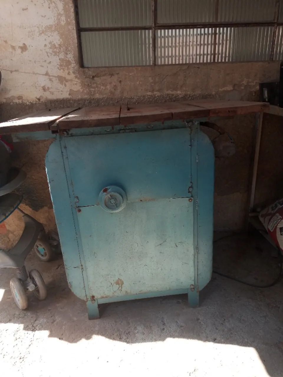 Serra circular 64209936639874123